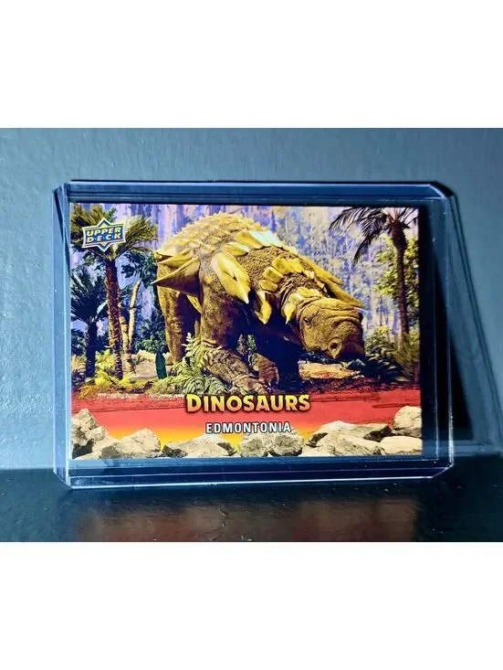 2015 Upper Deck Dinosaurs Edmontonia Extinction Red Parallel #82 Card