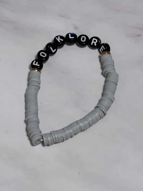 Folklore Grey Heishi Word Bracelet 7 Inch Polymer Clay Black White Letter Beads