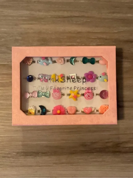 Pinksheep  | Girls Pink Jewelry Ring Set - Cute Multicolor Charms