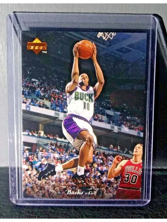1995-96 Upper Deck Todd Day #44 Basketball Card