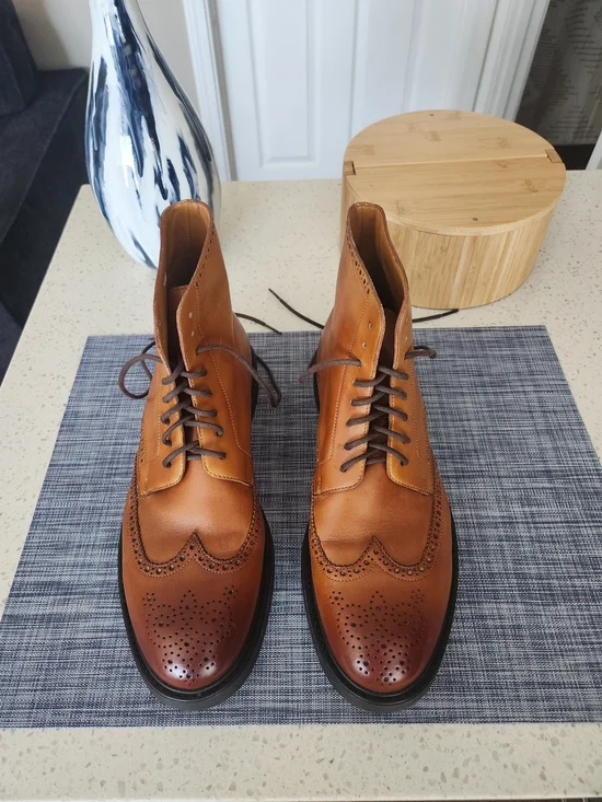 Magnanni Tan Leather Brogue Chukka Boots