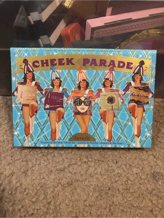 Benefit Cheek Parade Blush Kit - Turquoise and Gold Box