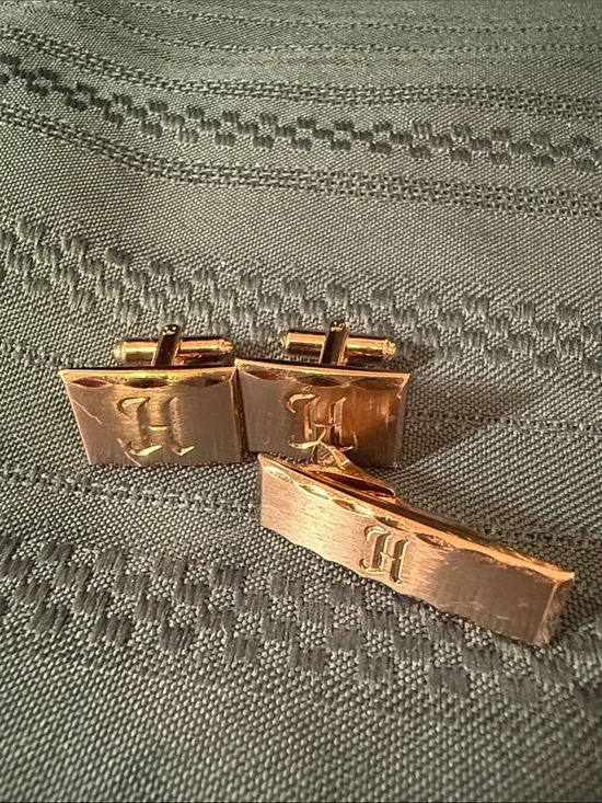 Classic Vintage Gold 'H' Cufflinks and Tie Clip Set