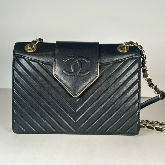 Authentic CHANEL Black Collar Tie Chevron Quilted Leather Shoulder Bag with Gold
