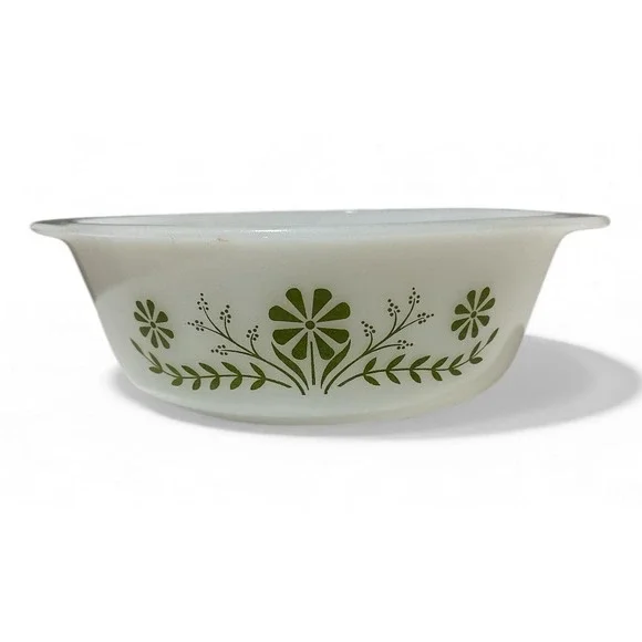 Vintage‎ Glasbake 1.5 QT J2600 Round Green Daisy Milk Glass Casserole Dish