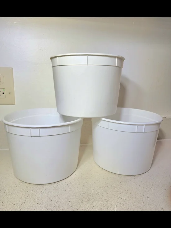 Set of 3 White Plastic Tub, Buckets, Storage Pails with Lids