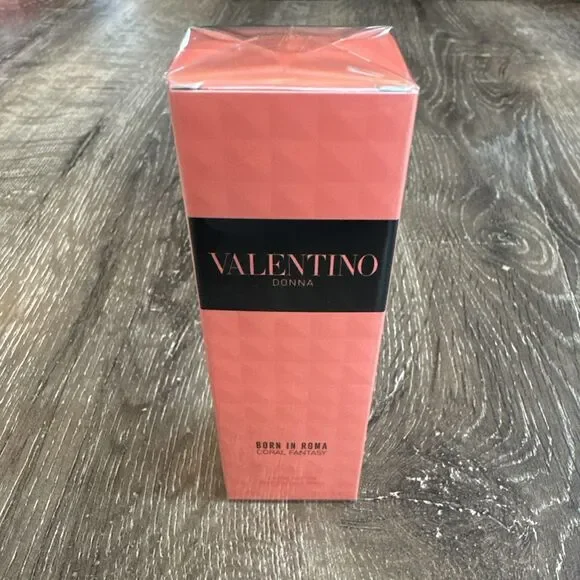 Valentino Donna Born in Roma Coral Fantasy 15ml / .5oz 100% Authentic Seal Box