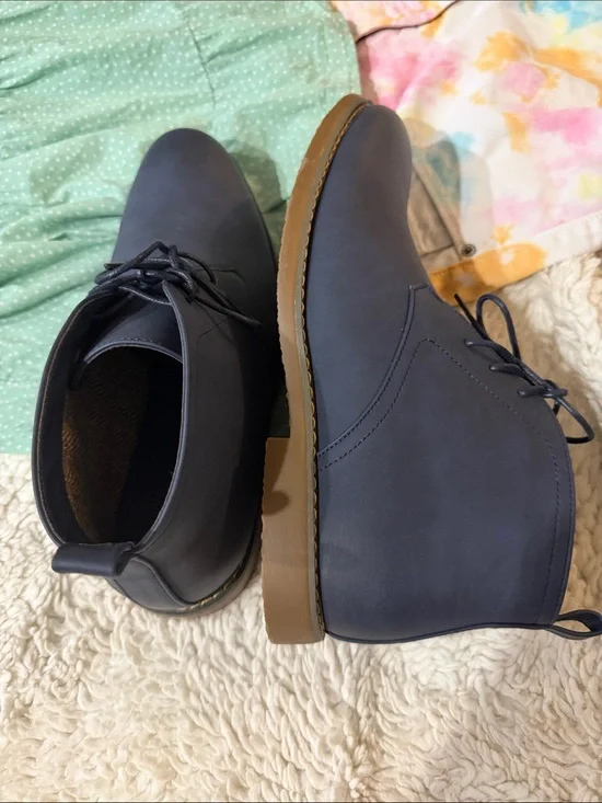 Toecap 10.5 Men's Navy Chukka Boots - Classic Lace-Up Comfort