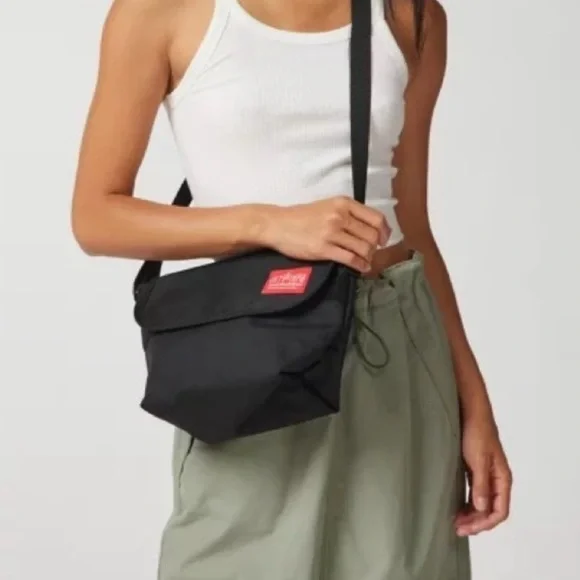 Manhattan Portage Messenger Bag Black Crossbody Bag