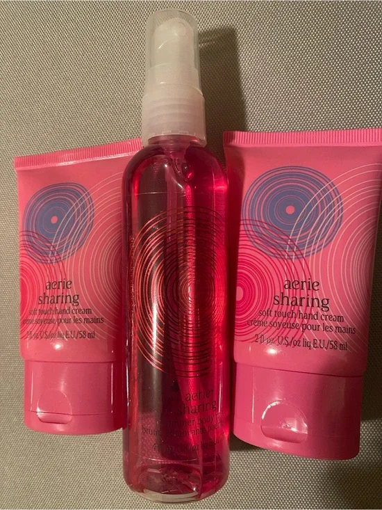 Aerie Sharing Pink Hand Cream Set - discontinued