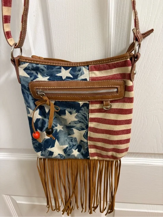 Retro crossbody Stars and Stripes bag with fringe, note striped underside strap