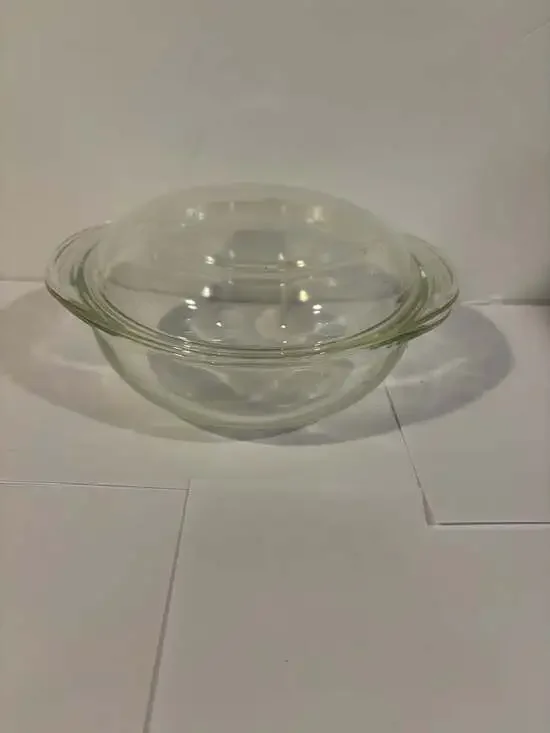 Vintage PYREX 023 Casserole Dish: 1 1/2 Quart With Original Lid - ,