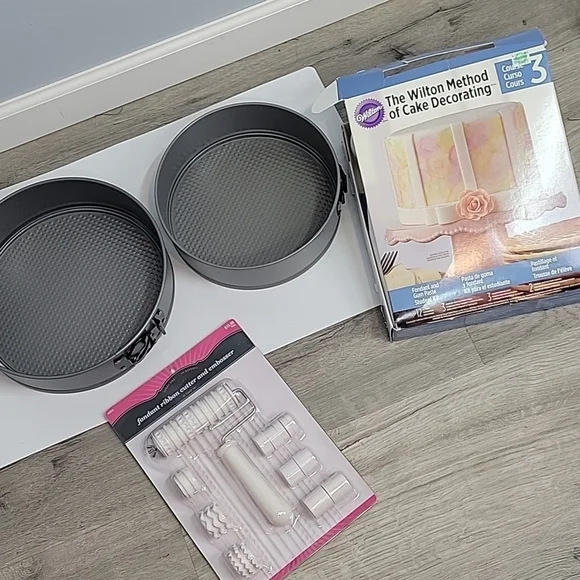 Cake Supplies Spring Form Pan & Wilton Decorating and Ribbon Cutter Kit