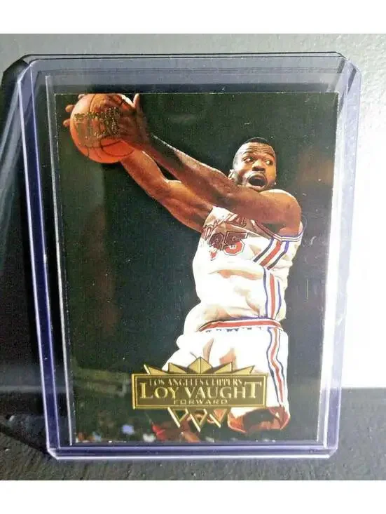 1995-96 Loy Vaught Fleer Ultra #84 Basketball Card