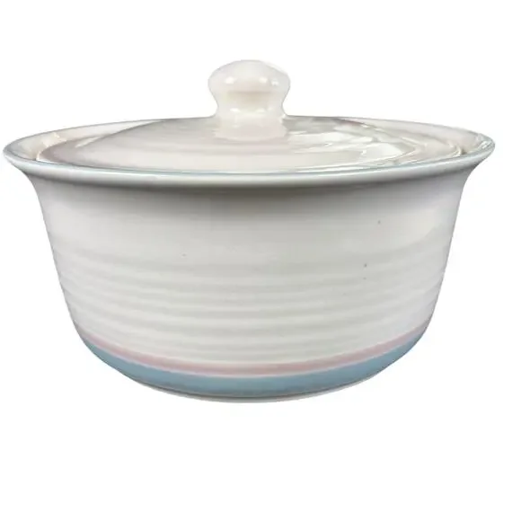 Pfaltzgraff Aura Pink 2 QT Casserole Dish and Lid Round Cream Color Stoneware