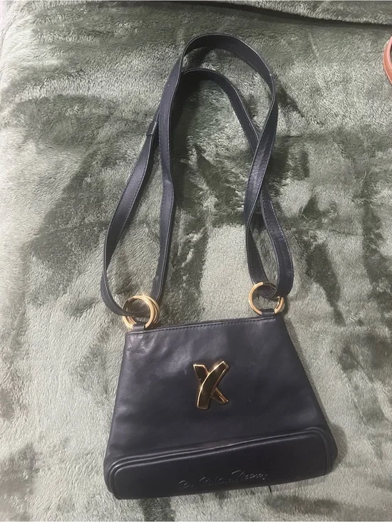 VTG Paloma Picasso black leather bag gold hardware Italy