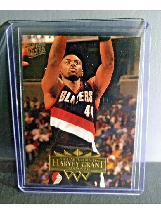 1995-96 Harvey Grant Fleer Ultra #148 Basketball Card