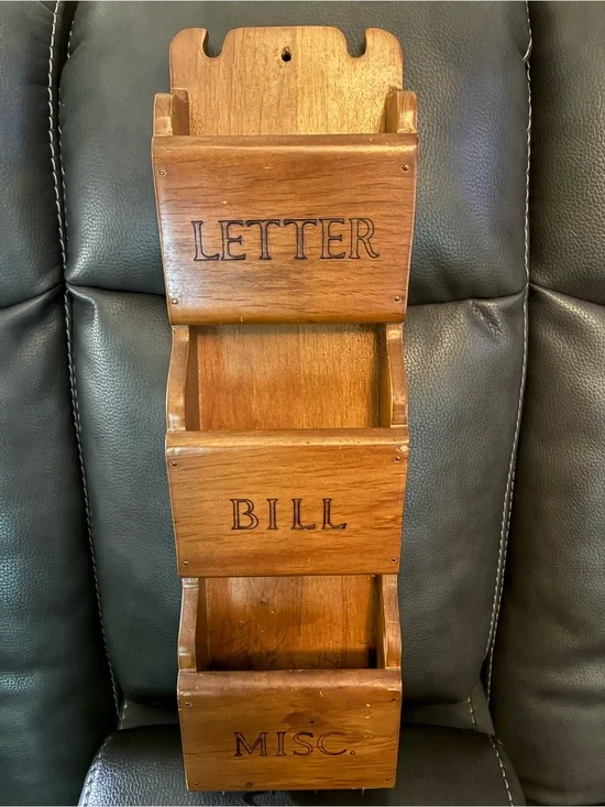 Vtg Milbern Wood Wall Organizer Mail Holder - Brown Letter, Bill, Misc.