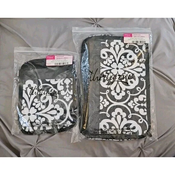 Thirty-One 2pc Set - Large & Small Packing Cubes Medallion Medley Print