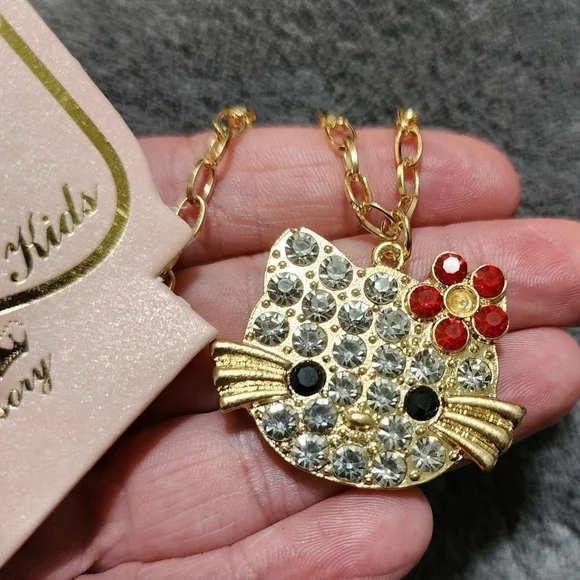 NWT Chloe Accessory Hello Kitty Gold Tone Rhinstone Necklace Earrings Set New
