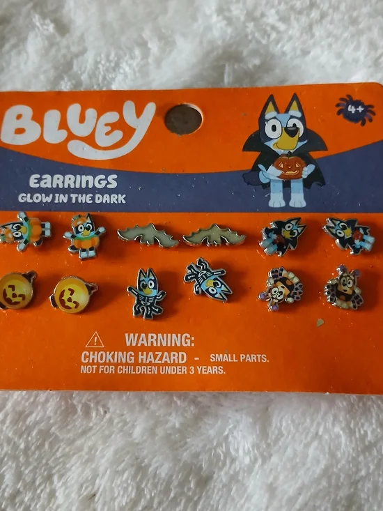 💚 Bluey Glow-in-the-Dark Stud Earring Set of 6! NWT!