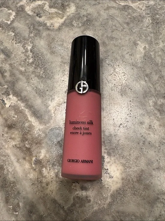 Full-sized Giorgio Armani Luminous Silk Cheek Tint - 62 Delicate Mauve