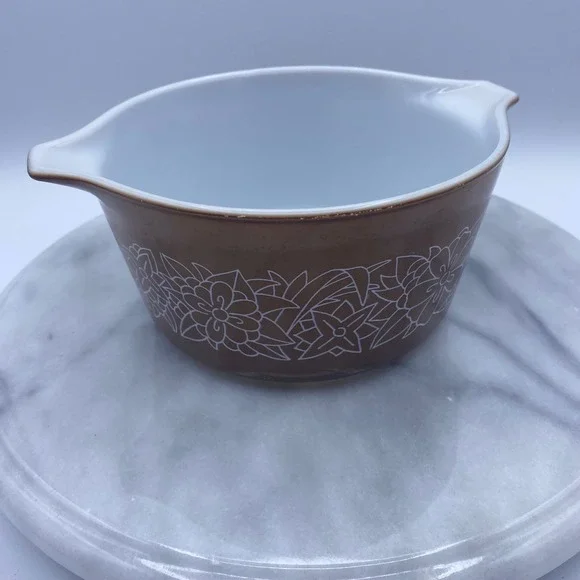 Pyrex 1 Pint Woodland Brown Floral Cinderella Casserole Bowl 473-B Vintage MCM