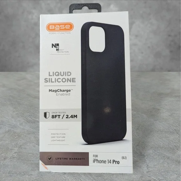 A9. Base Liquid Silicone MagCharge Case For Apple iPhone 14 Pro - Black