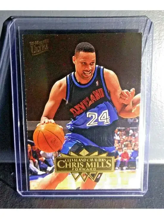 1995-96 Chris Mills Fleer Ultra #32 Basketball Card