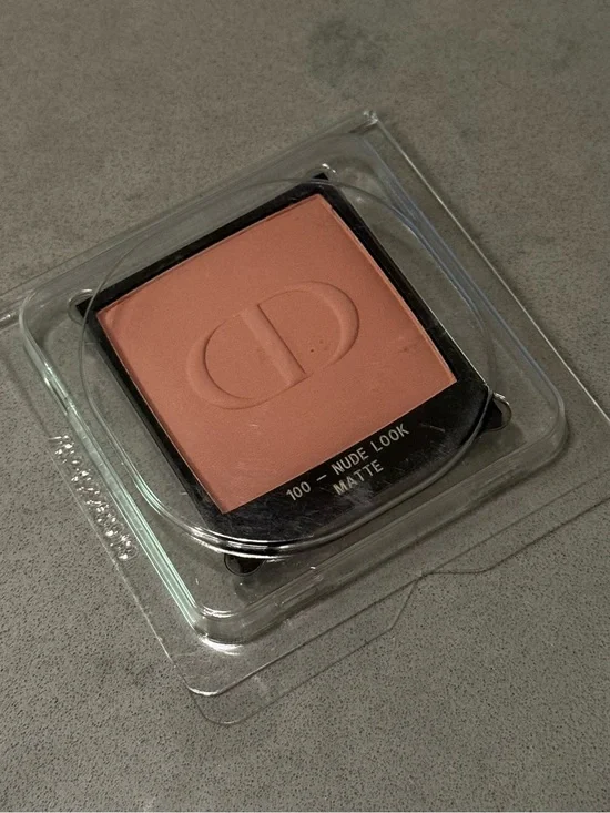 100 Nude Look Dior Rouge Blush