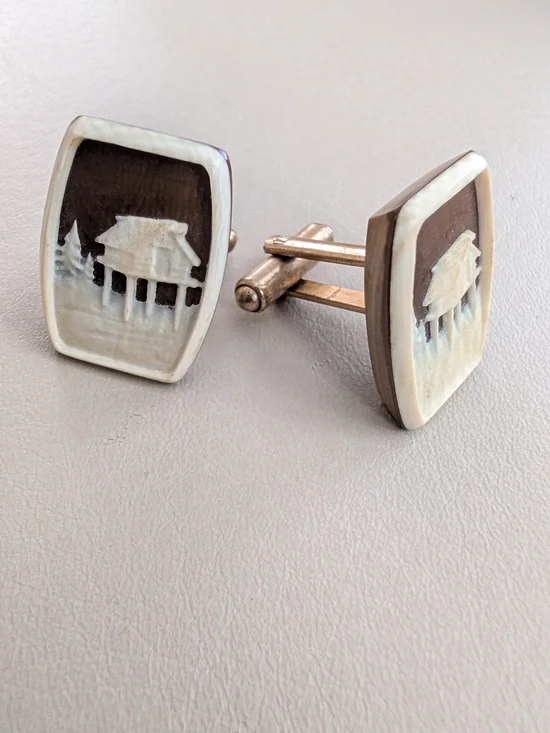 Vintage 1960s Mid-century Brown & Cream Cameo Cufflinks - Classic Pier Scene