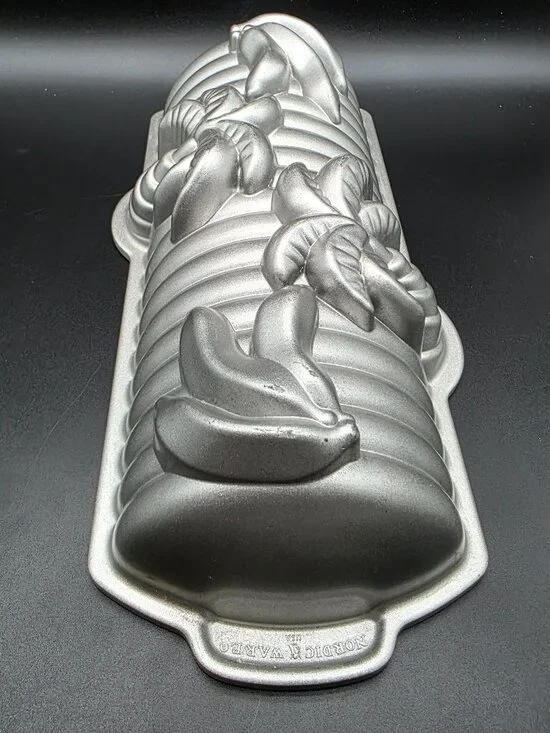 🌴Nordic Ware 3D Palm Tree Banana Bread Pan Cake Mold 6 Cup Retired Made USA🍌