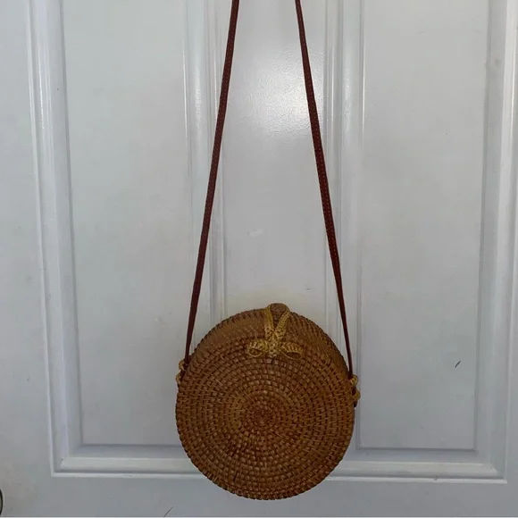 Round Woven Rattan Crossbody Bag in Natural Brown