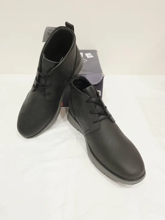 St. John's Bay Men's Black Chukka Boots