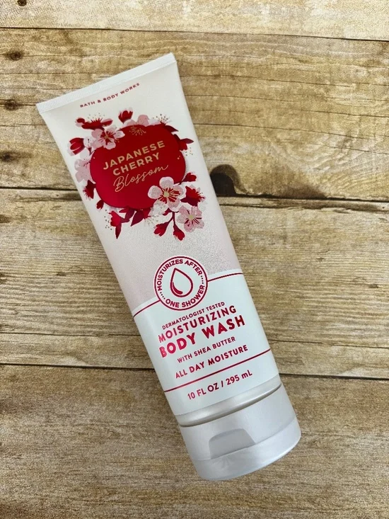 Bath & Body Works Japanese Cherry Blossom Moisturizing Body Wash 10oz. Brand New