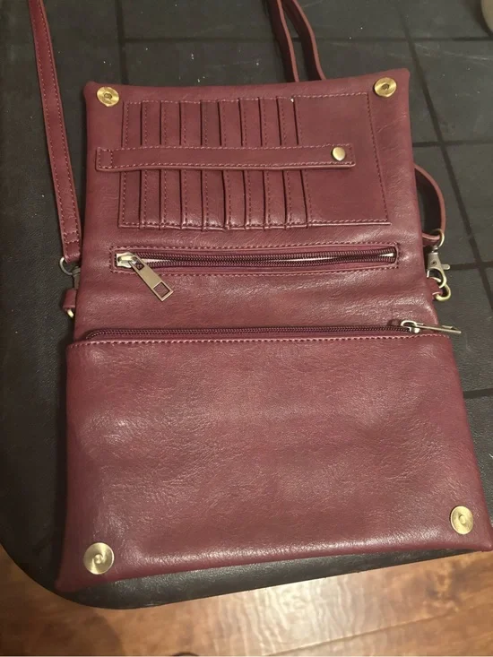 The Joy Susan Kitty Multi Pocket Crossbody