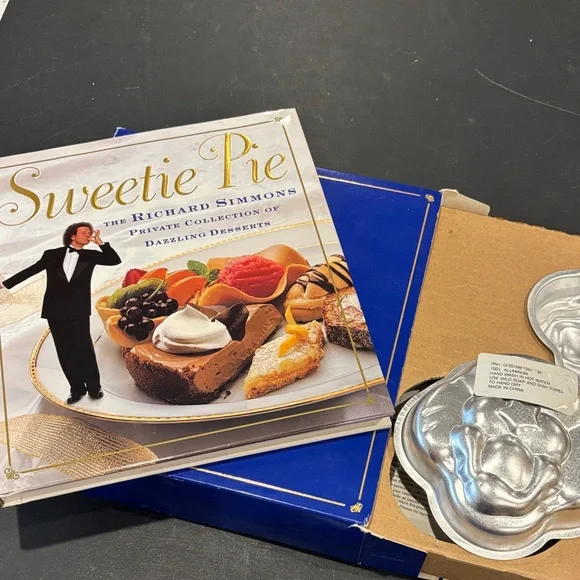 Richard Simmons‎ Sweetie Pie Dessert Cookbook With Pans New in Box Hard to Find