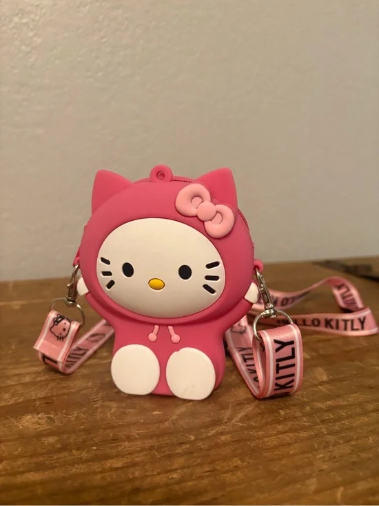 New Hello Kitty Sanrio Pink Silicone Crossbody Purse