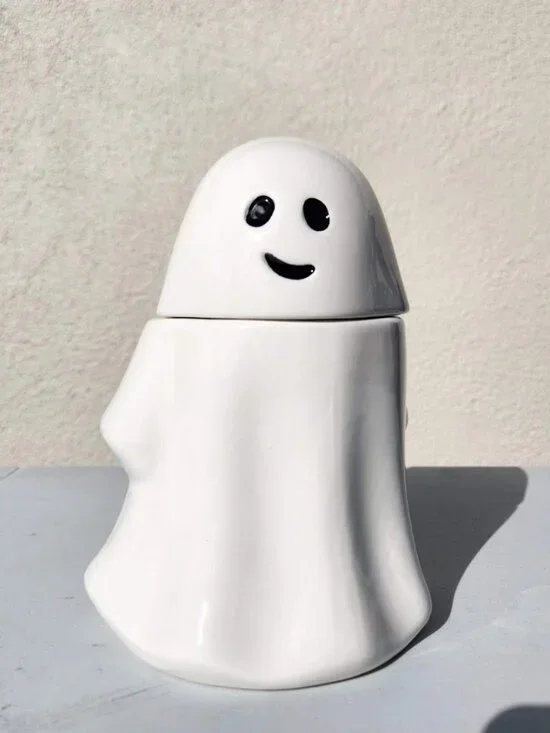 NEW Ceramic Ghost Cookie Jar Treat Food Storage Candy Kitchen Decor White Party