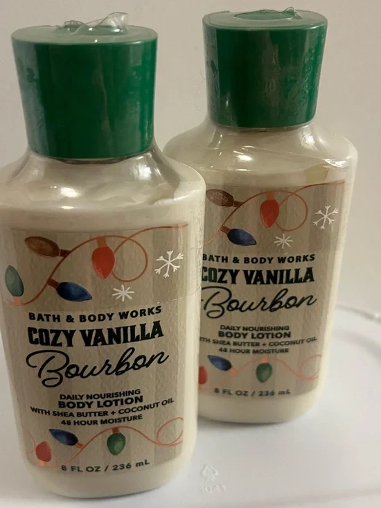 Bath & Body Works Cozy Vanilla Bourbon Lotion - NEW