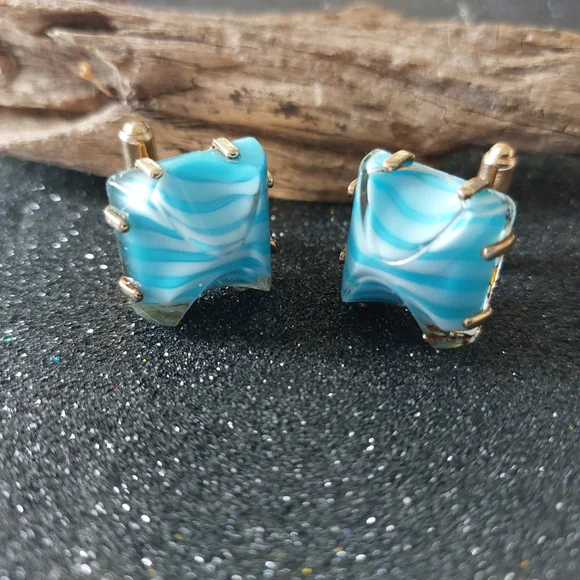 Hickok Modern Blue and Gold Wave Cuff Links, Estate Jewelry