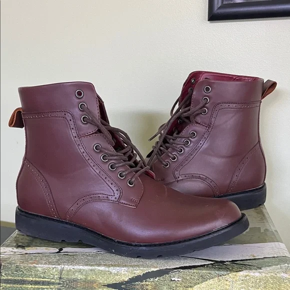 Men's Lace Up Chukka Boots in a reddish-brown leather