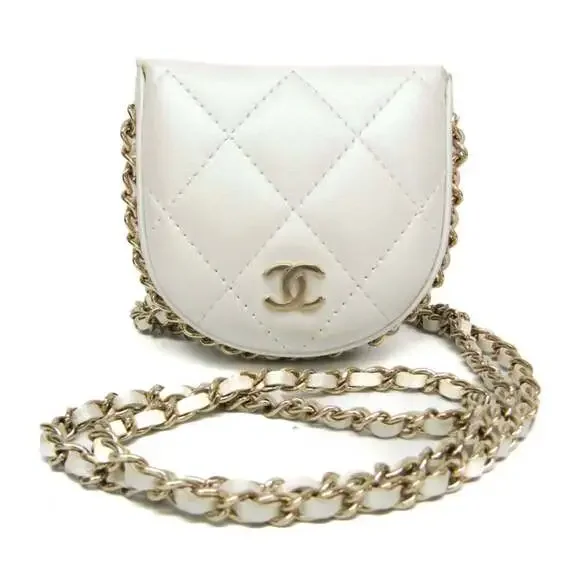 CHANEL White Pearl Leather Wallet