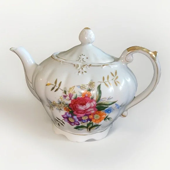 Vintage Porcelain Japan White Floral‎ Gold Guild Musical Teapot Works Beautiful