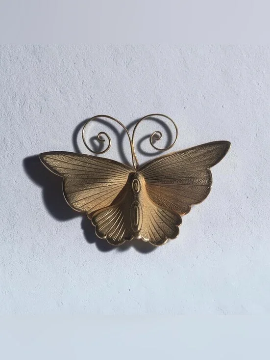Giovanni Goldtone Butterfly Broach - Elegant