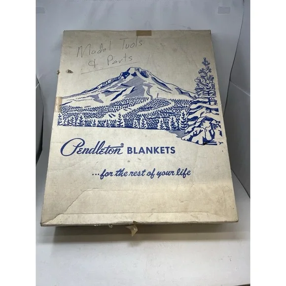 Vintage Rare Very Early Pendleton Blanket Storage Box‎ Collectible