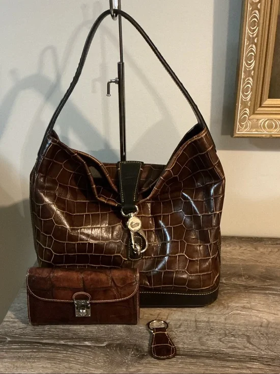 Dooney & Bourke Brown Croc-Embossed Hobo Shoulder Bag Wallet Key Fob 3pc EUC