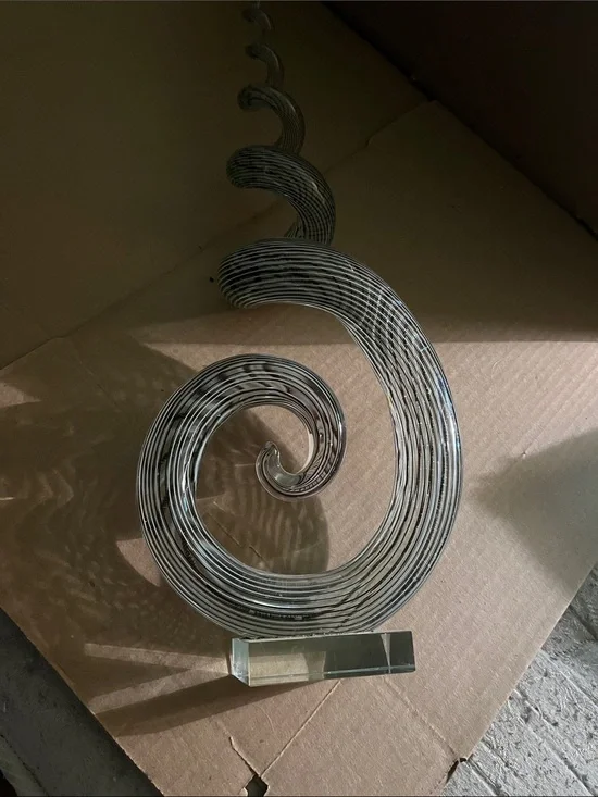 Elegant Silver Spiral Glass Wall Decor - Contemporary Accent 20 Inch