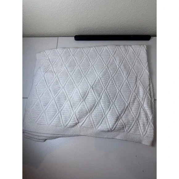 Bonbini Baby Blanket Heirloom Kids OS‎ White Diamond Knit Minimalist Crochet