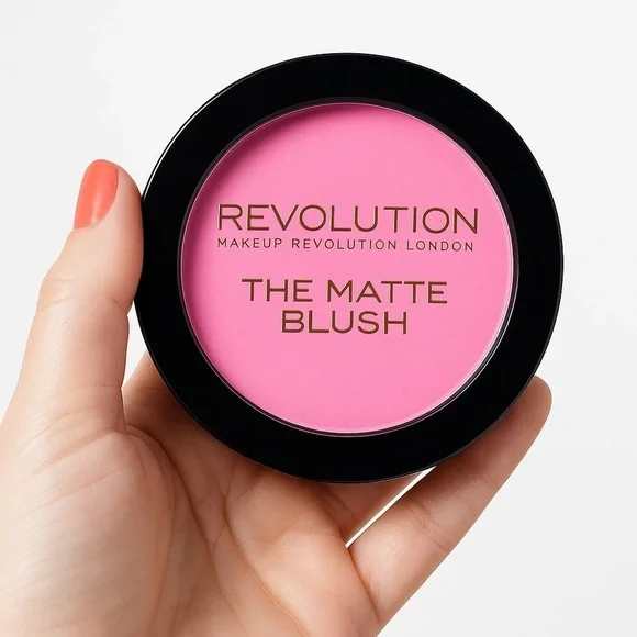 ❄️ Makeup Revolution | The Matte Blush Divine Pink